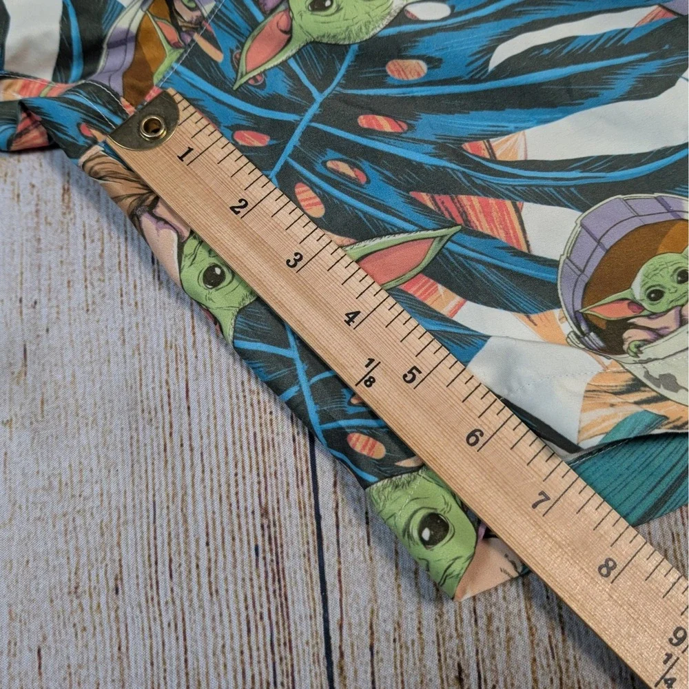 Star Wars Baby Yoda‎ Swim Trunks Tropical Print Swim Shorts L